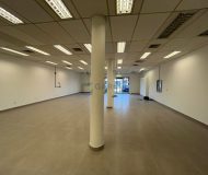 Loja com 280m², 3 vagas no bairro Sarandi em Porto Alegre