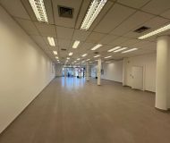 Loja com 280m², 3 vagas no bairro Sarandi em Porto Alegre