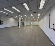 Loja com 280m², 3 vagas no bairro Sarandi em Porto Alegre