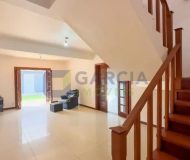 Casa com 300m², 4 dormitórios no bairro Jardim Itu em Porto Alegre