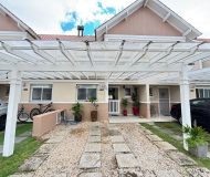Casa com 188m², 3 dormitórios, 1 suíte no bairro Sarandi em Porto Alegre