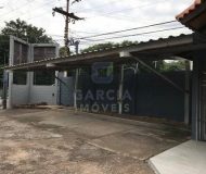 Depósito com 1.300m² no bairro Santo Antônio em Porto Alegre