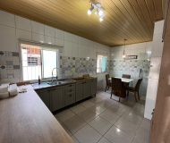 Casa com 100m², 2 dormitórios, 1 vaga no bairro Sarandi em Porto Alegre