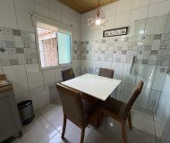 Casa com 100m², 2 dormitórios, 1 vaga no bairro Sarandi em Porto Alegre