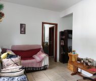 Casa com 122m², 5 dormitórios, 2 suítes, 2 vagas no bairro Jardim Floresta em Porto Alegre