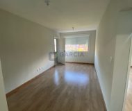 Apartamento com 70m², 3 dormitórios, 1 vaga no bairro Jardim Itu em Porto Alegre