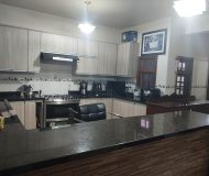 Casa com 360m², 7 dormitórios, 1 suíte, 2 vagas no bairro Jardim Itu em Porto Alegre