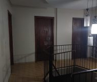 Casa com 360m², 7 dormitórios, 1 suíte, 2 vagas no bairro Jardim Itu em Porto Alegre