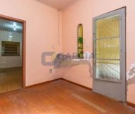 Casa com 74m², 3 dormitórios, 1 vaga no bairro Cristo Redentor em Porto Alegre