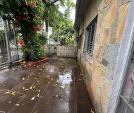 Casa com 74m², 3 dormitórios, 1 vaga no bairro Cristo Redentor em Porto Alegre