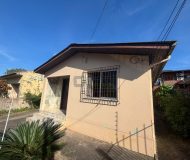 Casa com 124m², 2 dormitórios, 1 vaga no bairro Sarandi em Porto Alegre