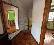 Casa com 264m², 3 dormitórios no bairro Passo da Areia em Porto Alegre