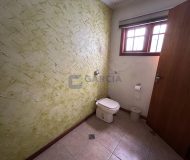 Casa com 264m², 3 dormitórios no bairro Passo da Areia em Porto Alegre