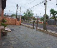 Casa com 123m², 3 dormitórios, 1 suíte, 3 vagas no bairro Sarandi em Porto Alegre