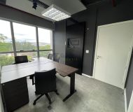 Sala Comercial com 51m² no bairro Petrópolis em Porto Alegre