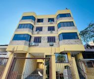 Apartamento com 78m², 2 dormitórios, 1 suíte, 2 vagas no bairro Cristo Redentor em Porto Alegre