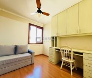 Apartamento com 78m², 2 dormitórios, 1 suíte, 2 vagas no bairro Cristo Redentor em Porto Alegre