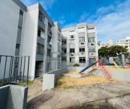 Apartamento com 58m², 2 dormitórios no bairro Vila Ipiranga em Porto Alegre
