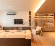 Apartamento com 146m², 3 dormitórios, 3 suítes, 2 vagas no bairro Moinhos de Vento em Porto Alegre