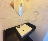 Casa com 390m², 5 dormitórios, 1 suíte, 4 vagas no bairro Sarandi em Porto Alegre