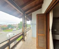 Casa com 390m², 5 dormitórios, 1 suíte, 4 vagas no bairro Sarandi em Porto Alegre