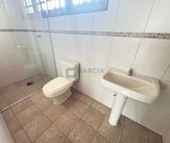 Casa com 390m², 5 dormitórios, 1 suíte, 4 vagas no bairro Sarandi em Porto Alegre