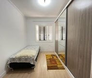 Casa com 161m², 3 dormitórios, 1 suíte, 3 vagas no bairro Jardim Ingá em Porto Alegre