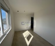 Apartamento com 75m², 3 dormitórios, 1 suíte, 2 vagas no bairro Partenon em Porto Alegre