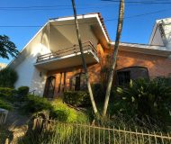 Casa com 500m², 6 dormitórios, 6 suítes, 2 vagas no bairro Chácara das Pedras em Porto Alegre