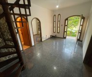 Casa com 500m², 6 dormitórios, 6 suítes, 2 vagas no bairro Chácara das Pedras em Porto Alegre
