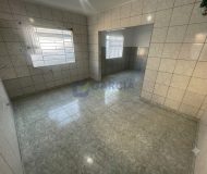 Casa com 180m², 2 dormitórios, 3 vagas no bairro Sarandi em Porto Alegre