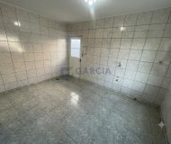 Casa com 180m², 2 dormitórios, 3 vagas no bairro Sarandi em Porto Alegre