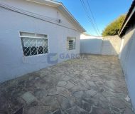 Casa com 180m², 2 dormitórios, 3 vagas no bairro Sarandi em Porto Alegre