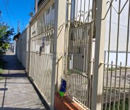 Casa com 460m², 5 dormitórios, 5 suítes, 2 vagas no bairro Sarandi em Porto Alegre