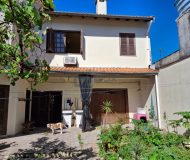 Casa com 460m², 5 dormitórios, 5 suítes, 2 vagas no bairro Sarandi em Porto Alegre