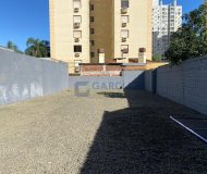 Terreno com 327m² no bairro Passo da Areia em Porto Alegre