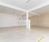 Prédio com 440m² no bairro São Geraldo em Porto Alegre