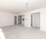 Apartamento com 98m², 3 dormitórios, 1 suíte, 2 vagas no bairro Petrópolis em Porto Alegre