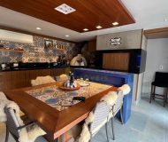 Casa com 450m², 2 dormitórios, 2 suítes, 4 vagas no bairro Boa Vista em Porto Alegre