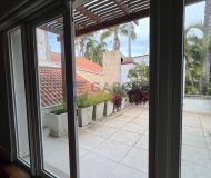Casa com 450m², 2 dormitórios, 2 suítes, 4 vagas no bairro Boa Vista em Porto Alegre