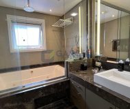 Casa com 450m², 2 dormitórios, 2 suítes, 4 vagas no bairro Boa Vista em Porto Alegre