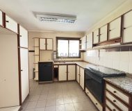 Casa com 240m², 4 dormitórios, 1 suíte, 3 vagas no bairro Jardim Itu em Porto Alegre