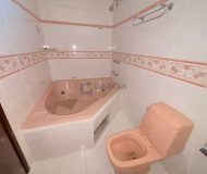 Casa com 240m², 4 dormitórios, 1 suíte, 3 vagas no bairro Jardim Itu em Porto Alegre