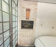 Casa com 240m², 4 dormitórios, 1 suíte, 3 vagas no bairro Jardim Itu em Porto Alegre