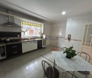 Casa com 300m², 5 dormitórios, 2 suítes, 4 vagas no bairro Sarandi em Porto Alegre