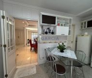 Casa com 300m², 5 dormitórios, 2 suítes, 4 vagas no bairro Sarandi em Porto Alegre