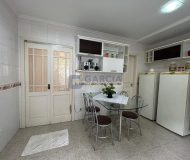 Casa com 300m², 5 dormitórios, 2 suítes, 4 vagas no bairro Sarandi em Porto Alegre