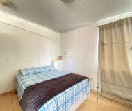 Casa com 188m², 4 dormitórios, 2 vagas no bairro Sarandi em Porto Alegre