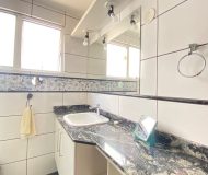 Casa com 188m², 4 dormitórios, 2 vagas no bairro Sarandi em Porto Alegre