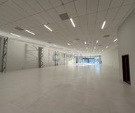 Loja com 685m², 7 vagas no bairro Sarandi em Porto Alegre